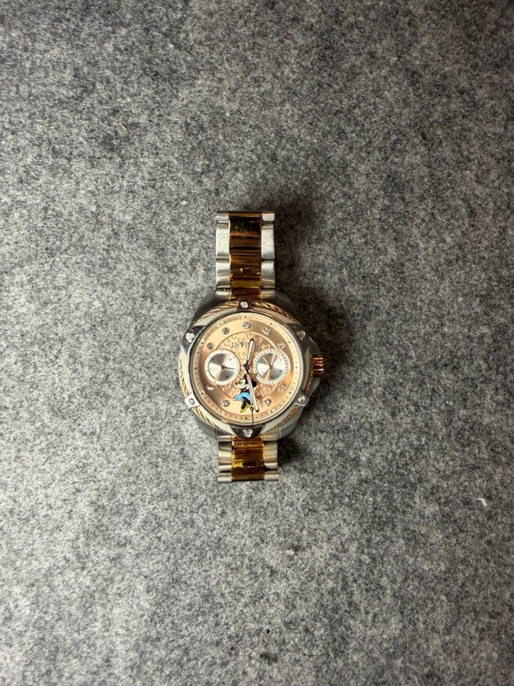 Invicta Disney Limited Edition Minnie Mouse Watch Model 32437 - Picture 3 of 9